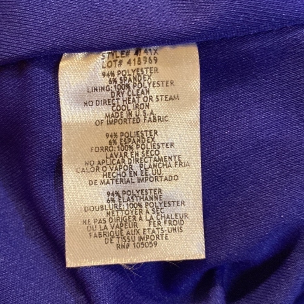 XSCAPE asymmetrical Off-The-Shoulder Scuba Crepe Gown in Marine Size 2 - Picture 9 of 9